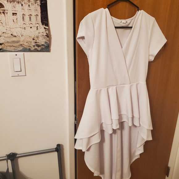 Clothing - Picture 5 of 10